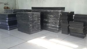 karet elastomer manado